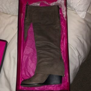 Vince Camuto Abril boots